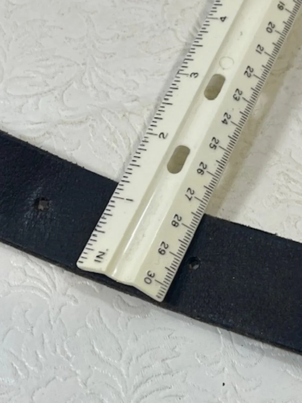 Levi’s Men's Dark Brown Full Grain Bovine Leather Belt Two Horse Logo WesternXXL